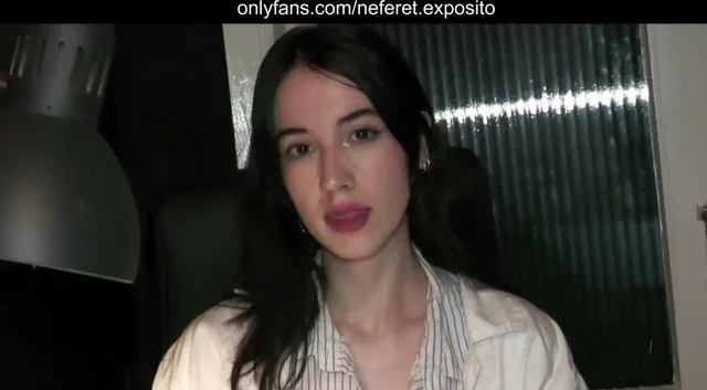 DOCTORA HAWT TE AYUDA A CORRERTE - EXLOVERX - Neferet Exposito - ROLEPLAY - JOI EN ESPAÑOL - POV